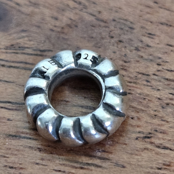 Pandora Sterling Silver Heart Row Spacer Bead Charm - Picture 2 of 2